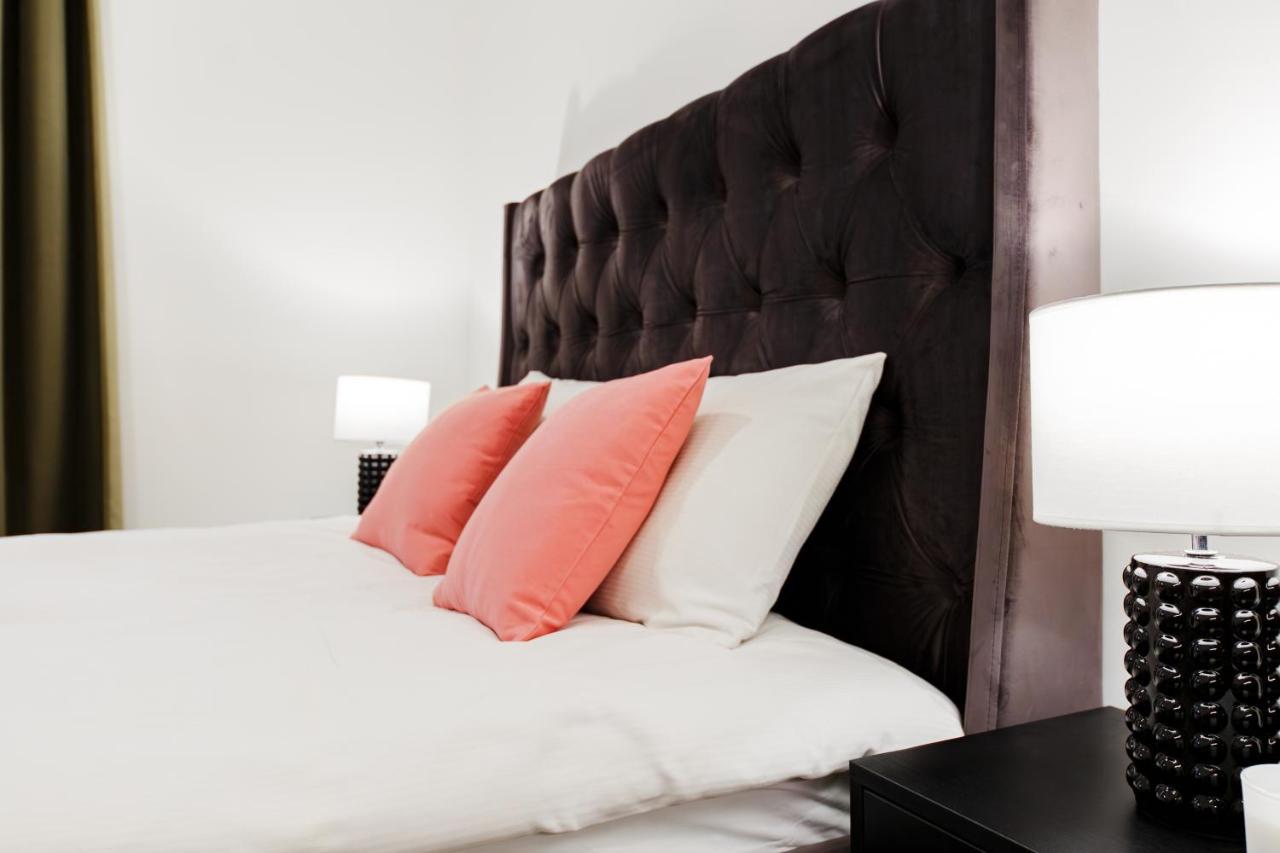 Rigaapartment Elizabetes 22 Self-Service Aparthotel Exterior photo