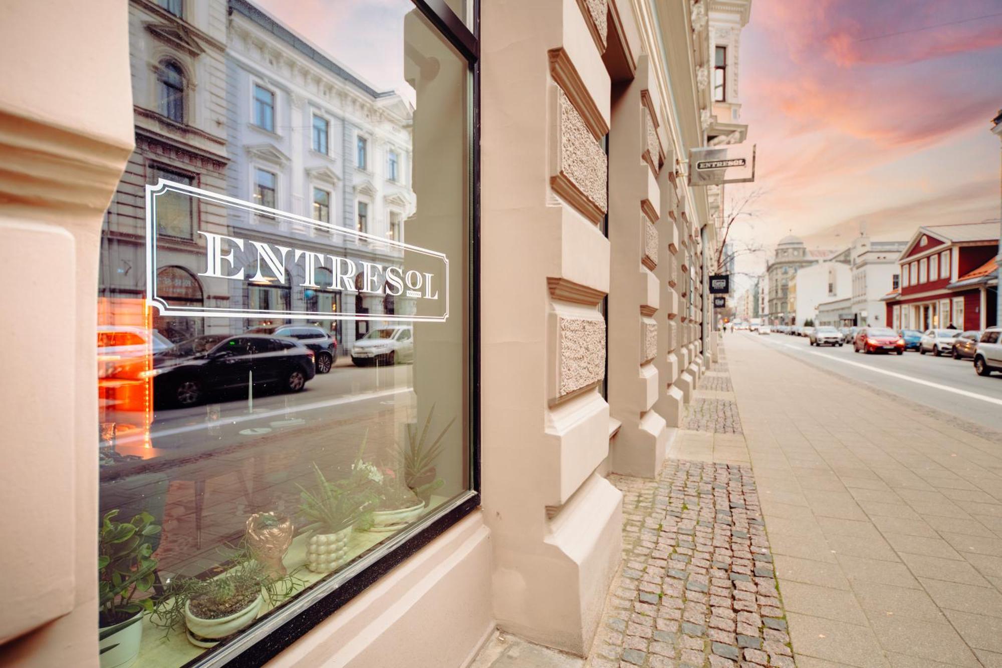 Rigaapartment Elizabetes 22 Self-Service Aparthotel Exterior photo
